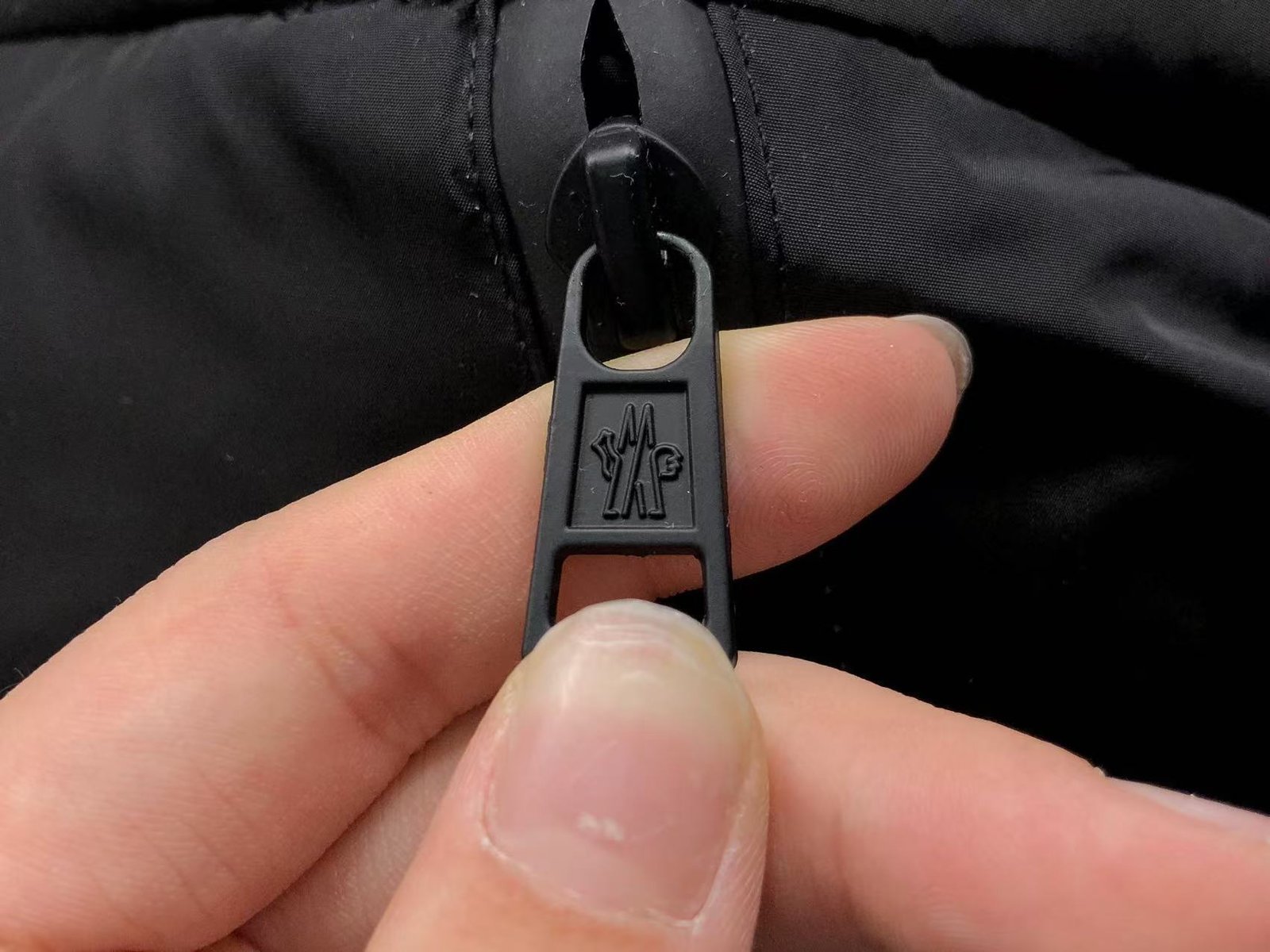  Logo Puffer Jacket Black-OSI