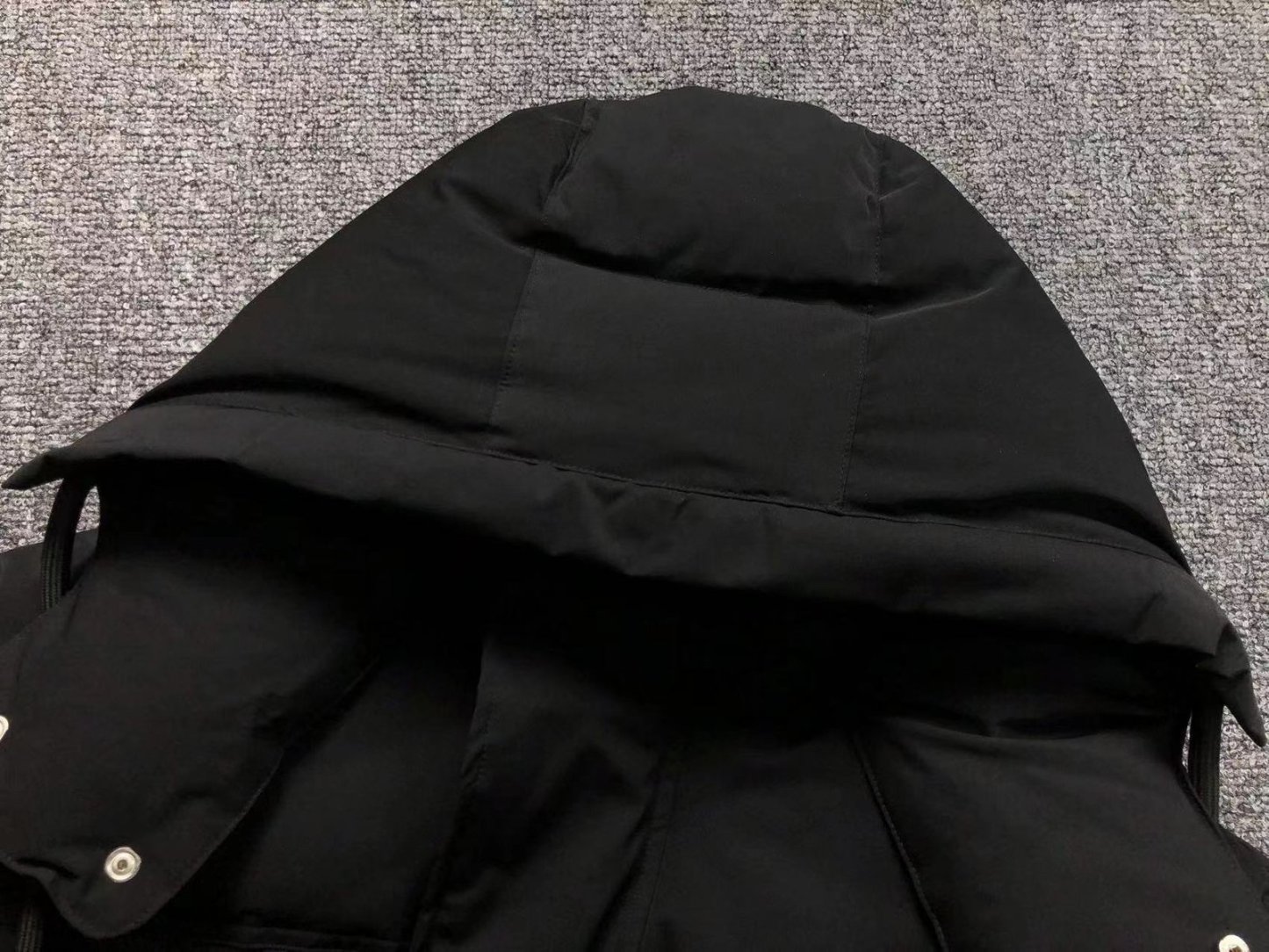 Ami Logo Puffer Jacket Grey