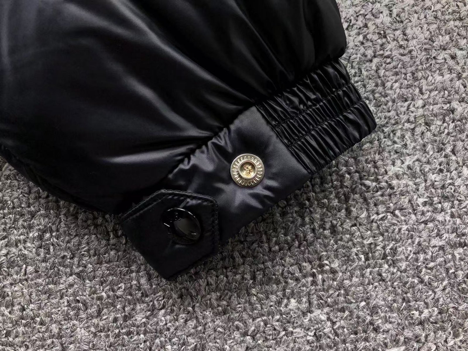 Moncler Logo Shiny Puffer Jacket Dark Navy