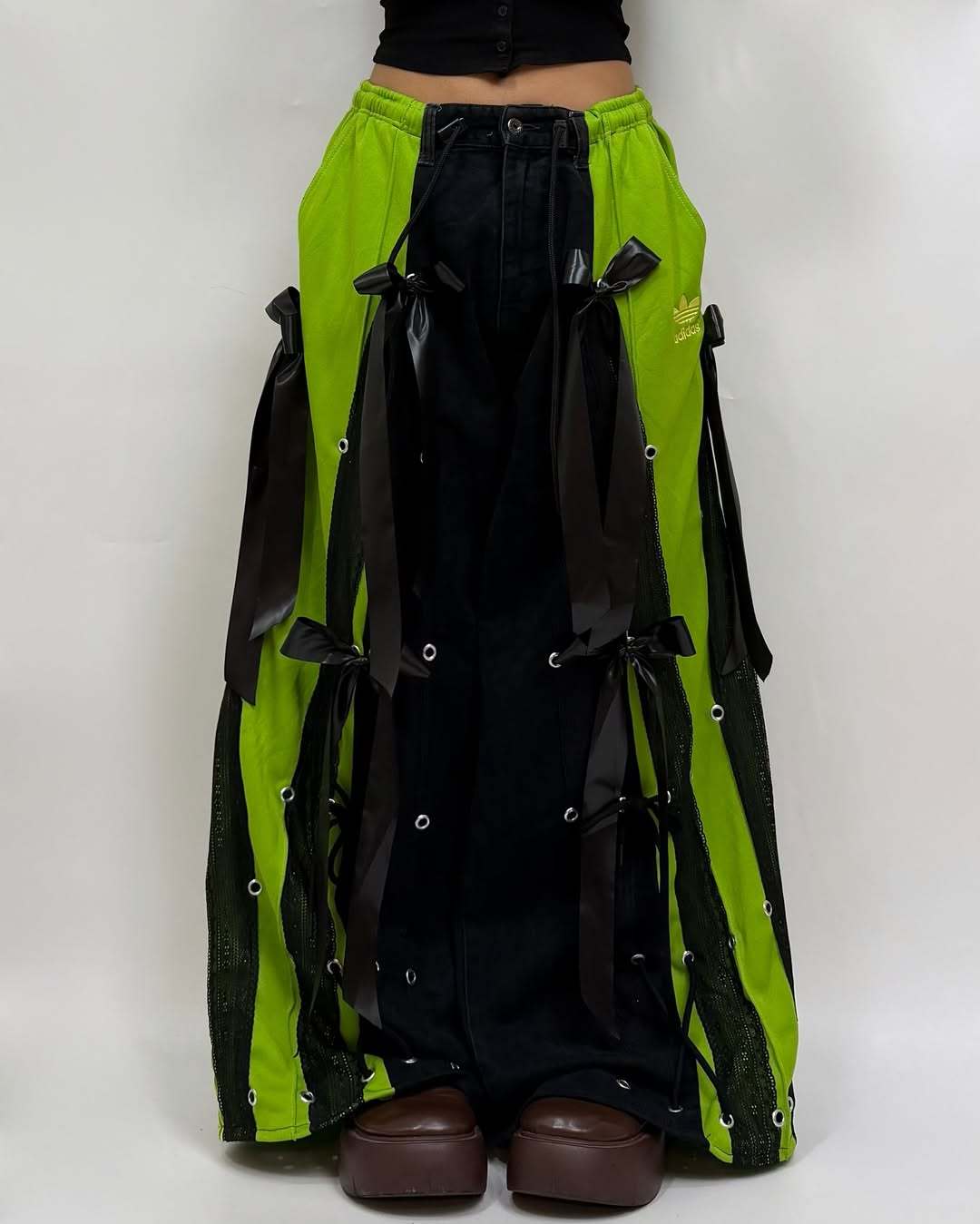 Design style: AD X Papiliono light green