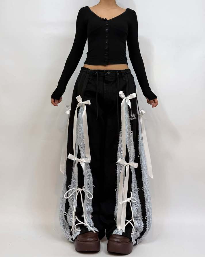 Design style: AD X Papiliono black