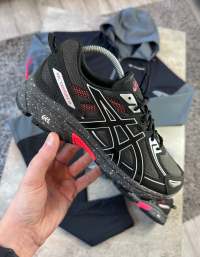 ASICS GEL TRAINERS - BLACK/RED