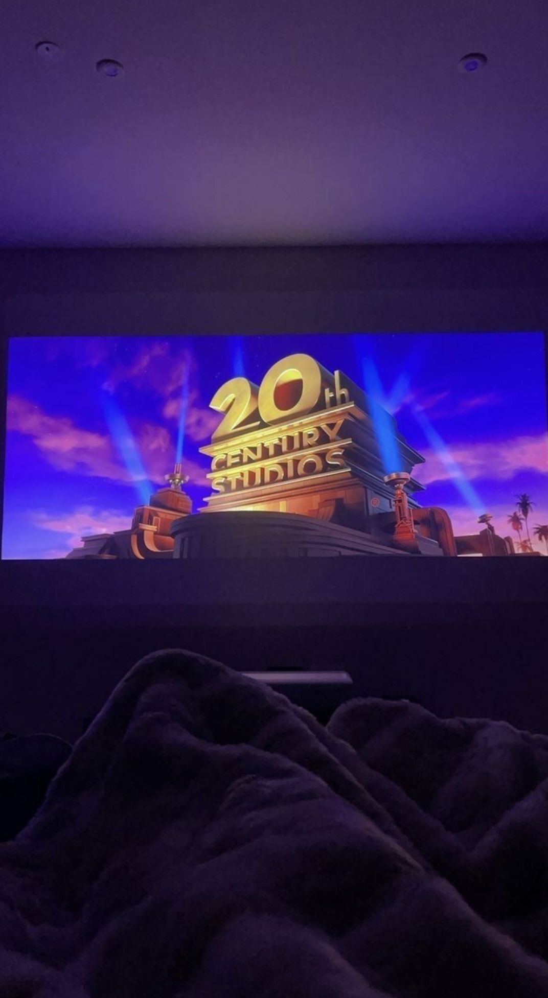 Cinematic Smart Projector