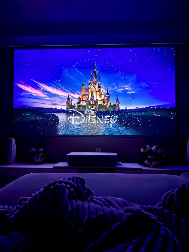 Cinematic Smart Projector