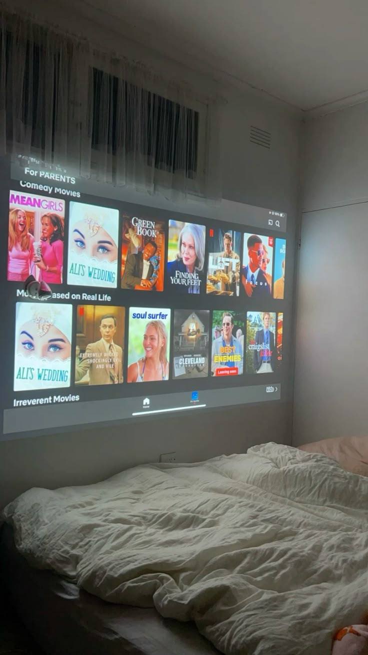 Cinematic Smart Projector