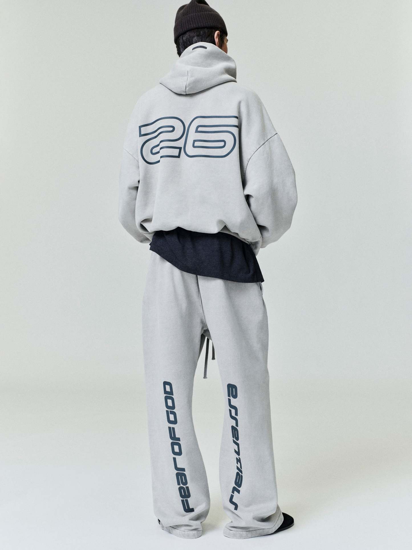 Heavy Fleece 90s Hoodie