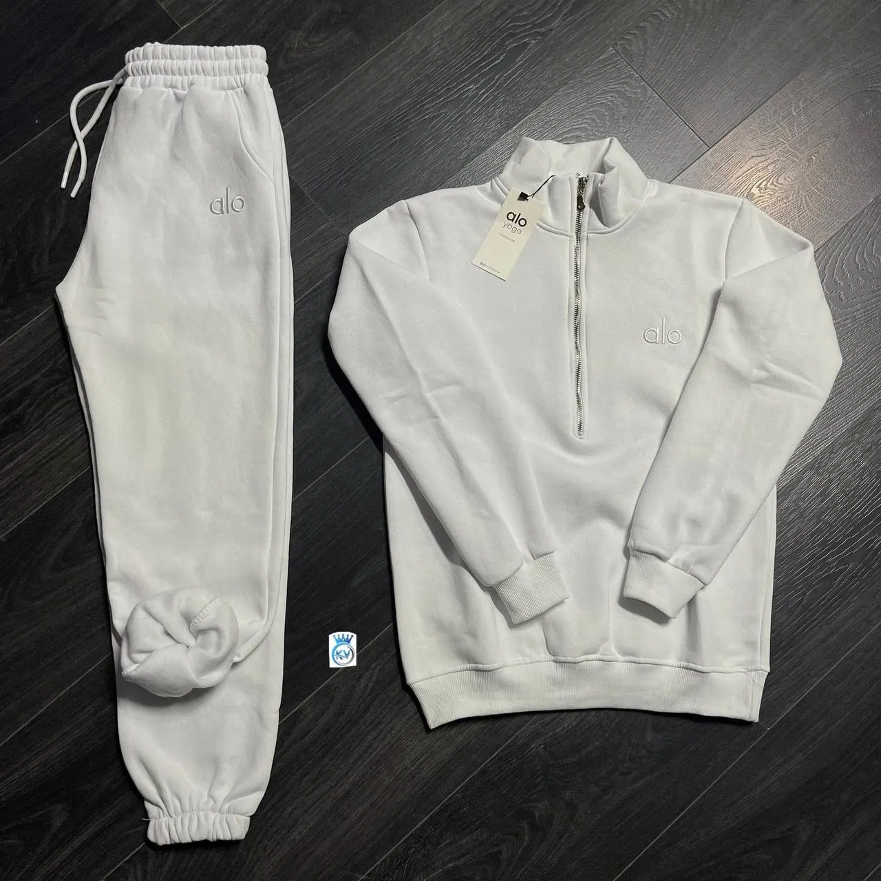 ALO Tracksuits For Men Image - 4