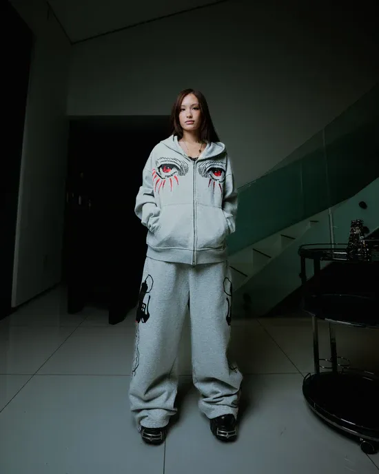 “AOT” ZIP-UP (GREY)