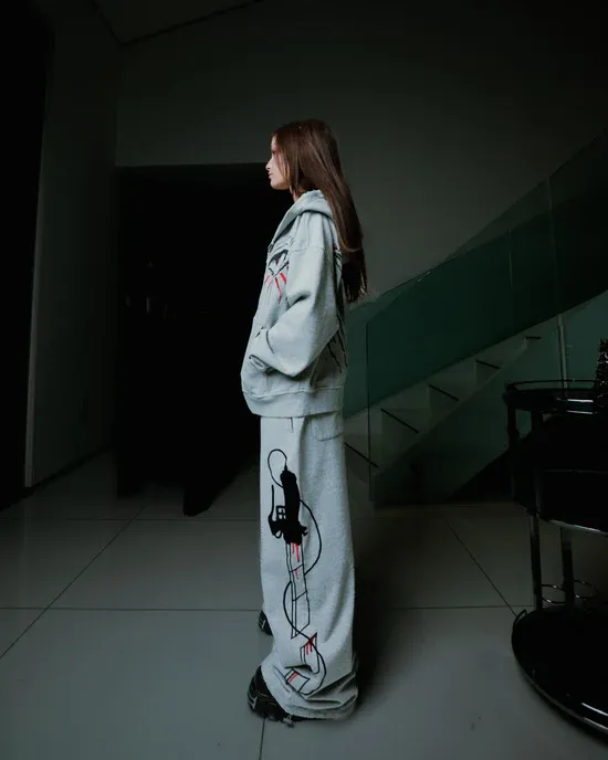 “AOT” ZIP-UP (GREY)