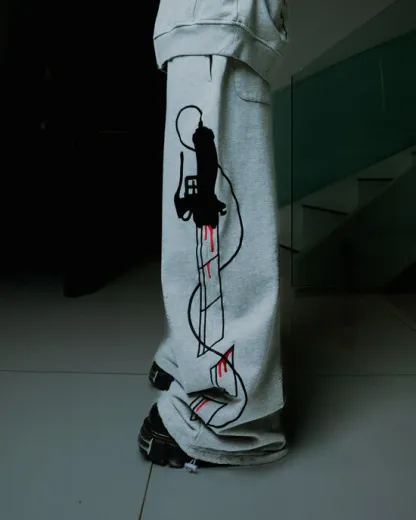 “AOT” SWEATS (GREY)