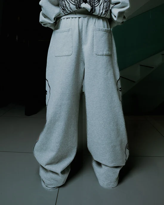 “AOT” SWEATS (GREY)