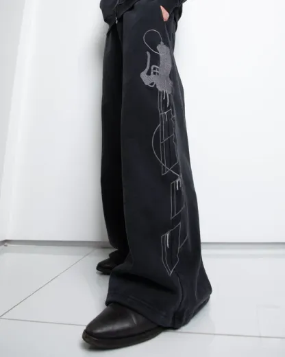 “AOT” SWEATS (STONE)