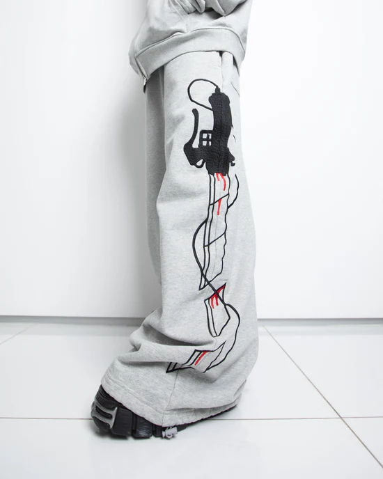 “AOT” SWEATS (GREY)