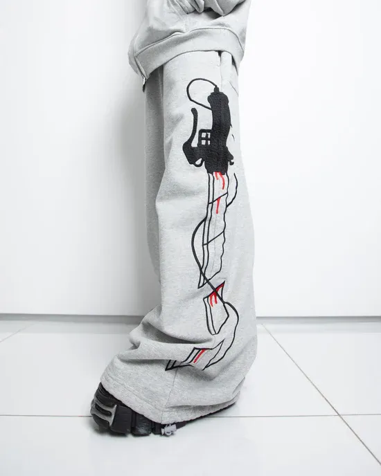 “AOT” SWEATS (GREY)