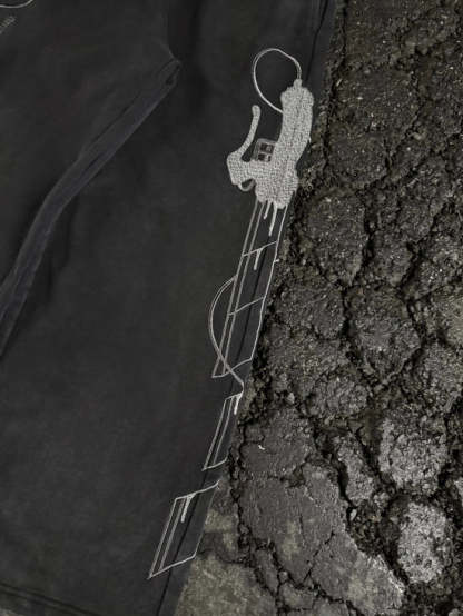 “AOT” SWEATS (STONE)