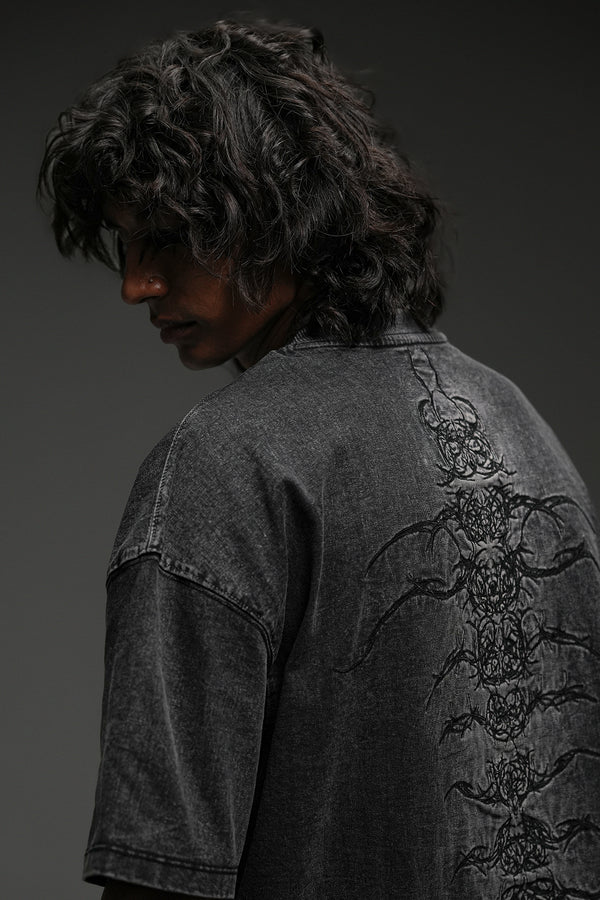 "CENTIPEDE" WASHED TEE