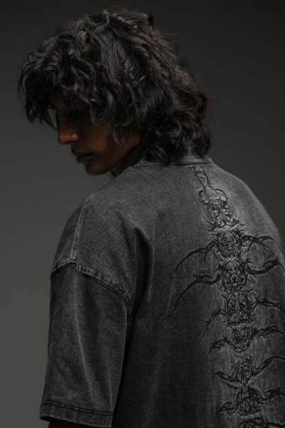 "CENTIPEDE" WASHED TEE