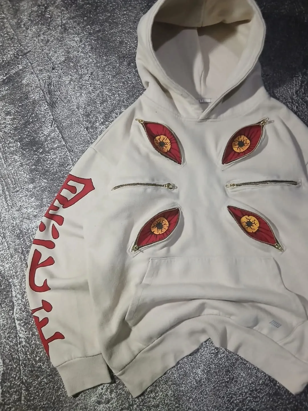 SIX EYES "KOKUSHIBO" HOODIE