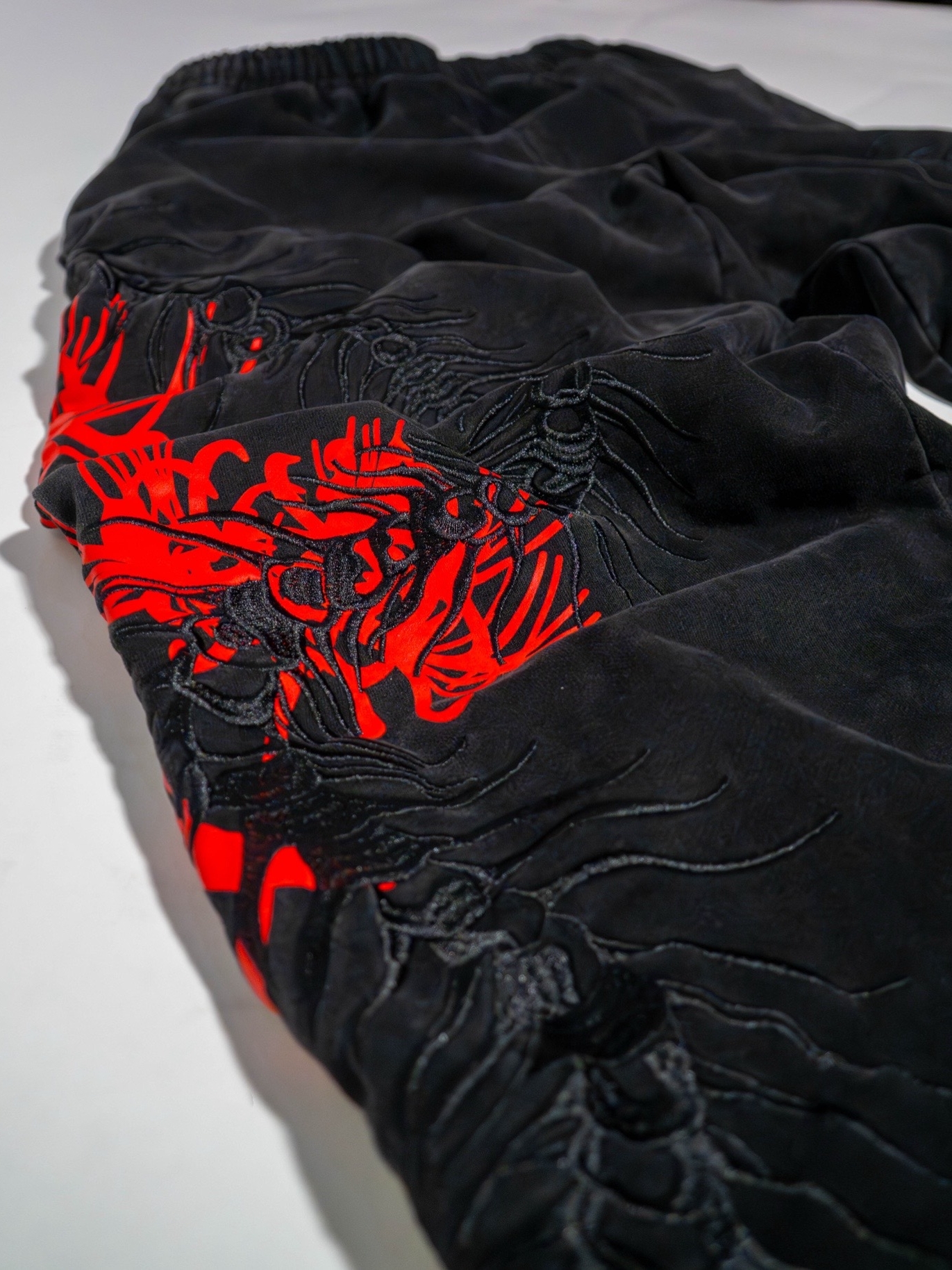 CENTIPEDE SWEATS | TOKYO GHOUL