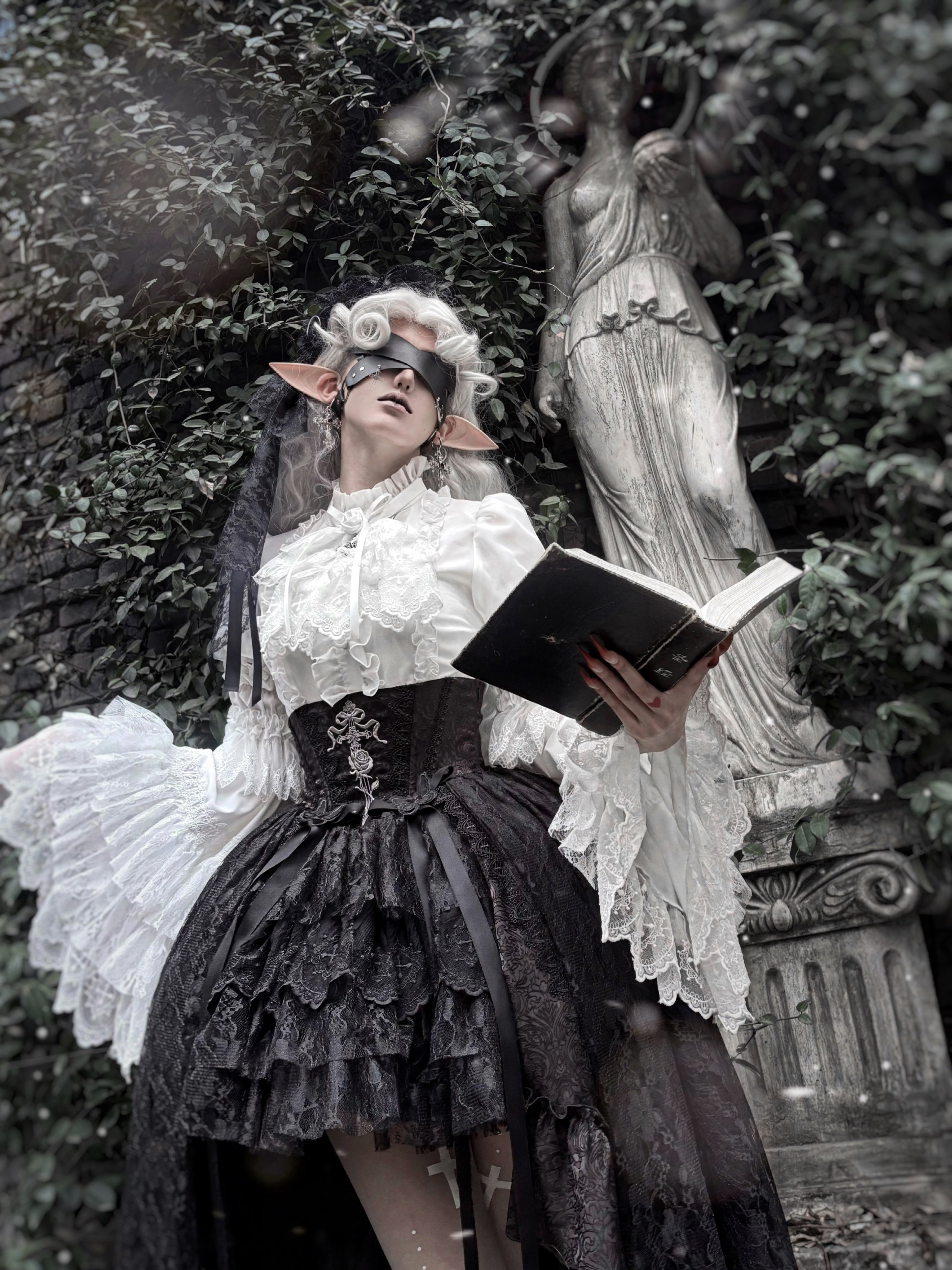 Cross Thorns Gothic Set