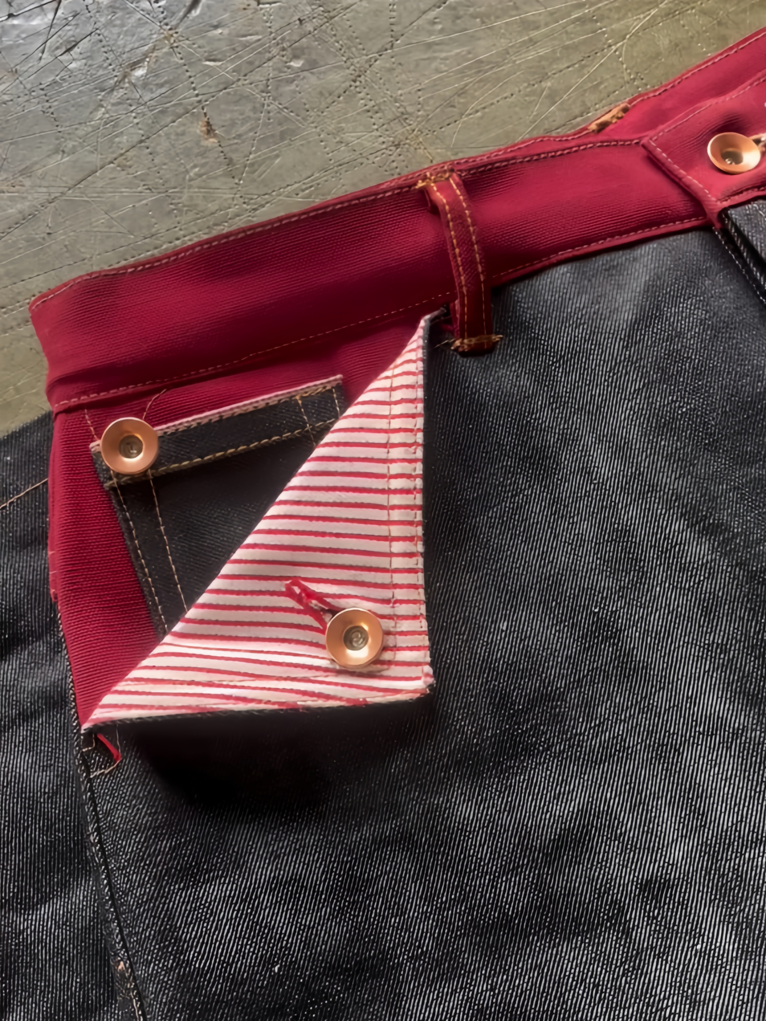 RED/CHARCOAL HYBRIDS PANTS