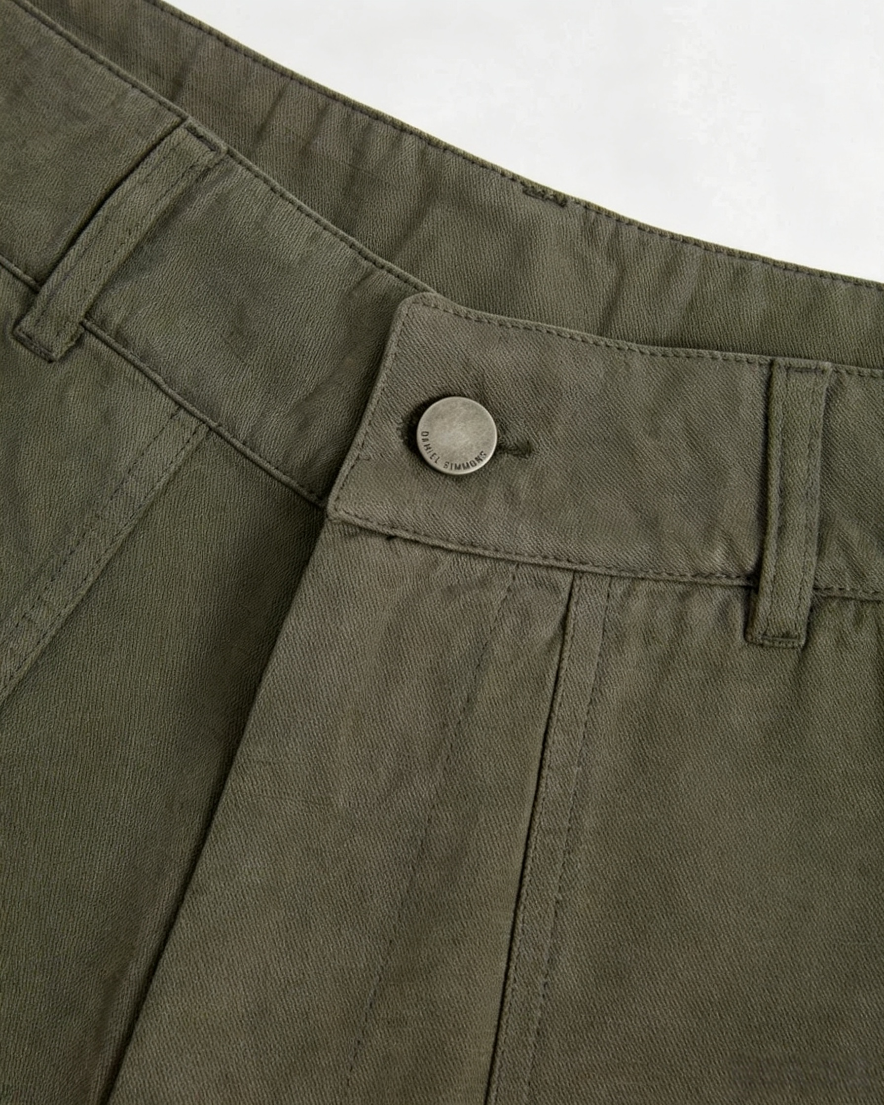 PLEATED TROUSER