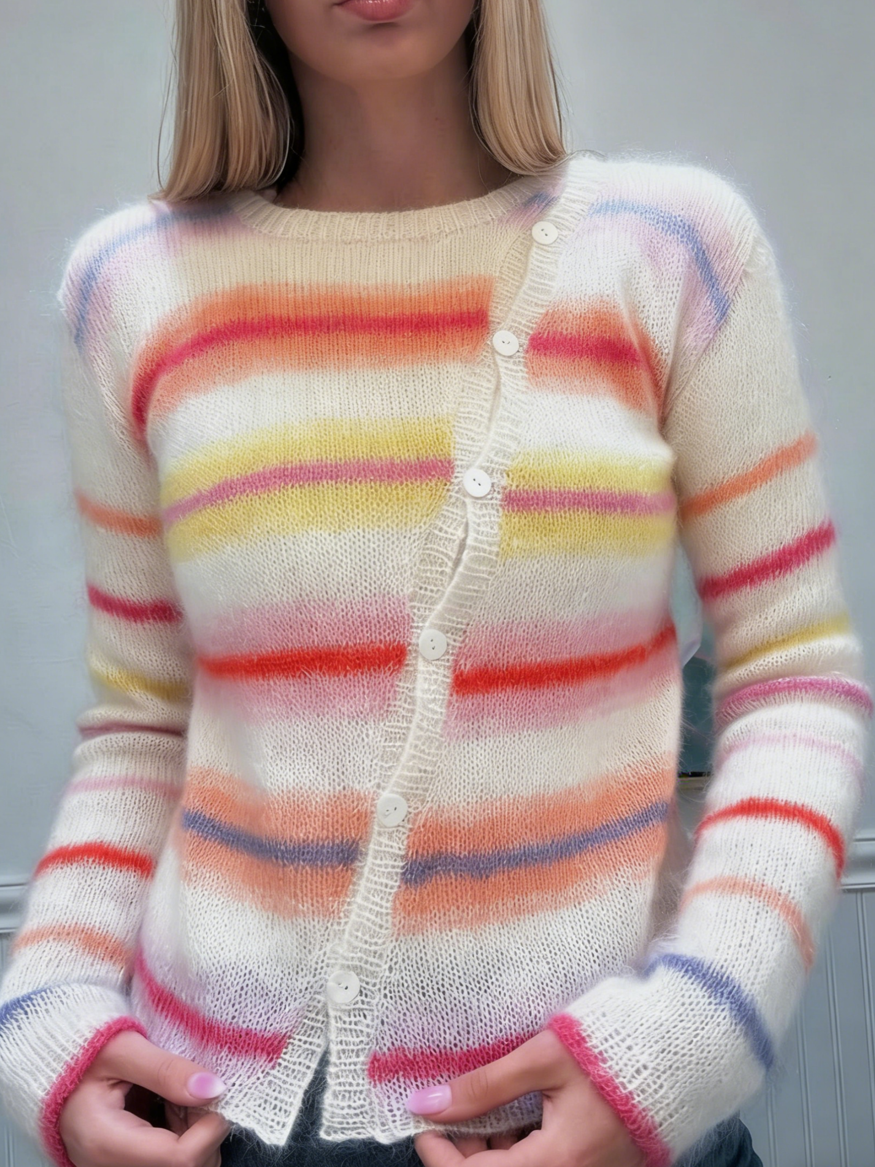 KNIT CARDIGAN