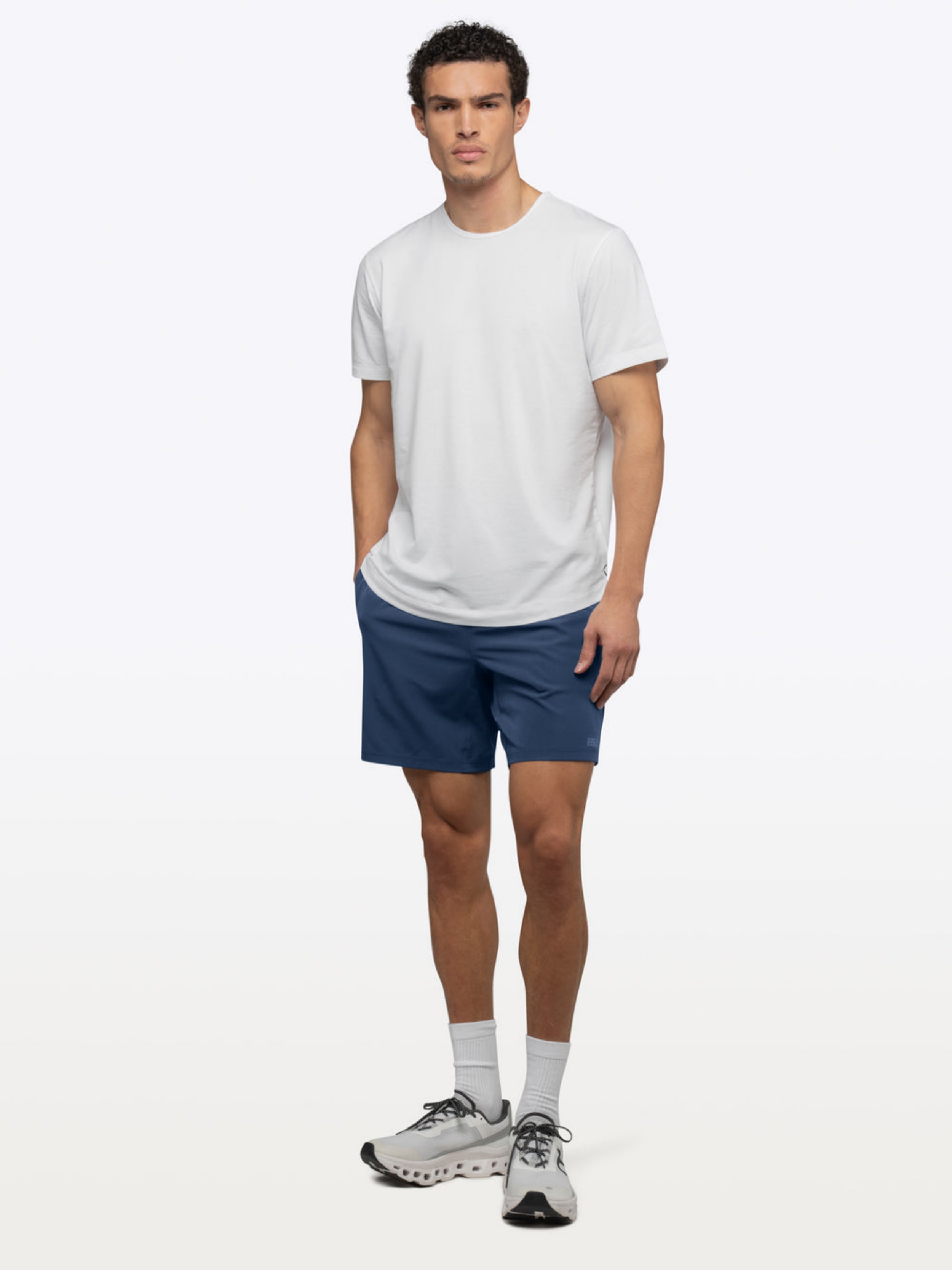 CROSSOVER SHORT UNLINED