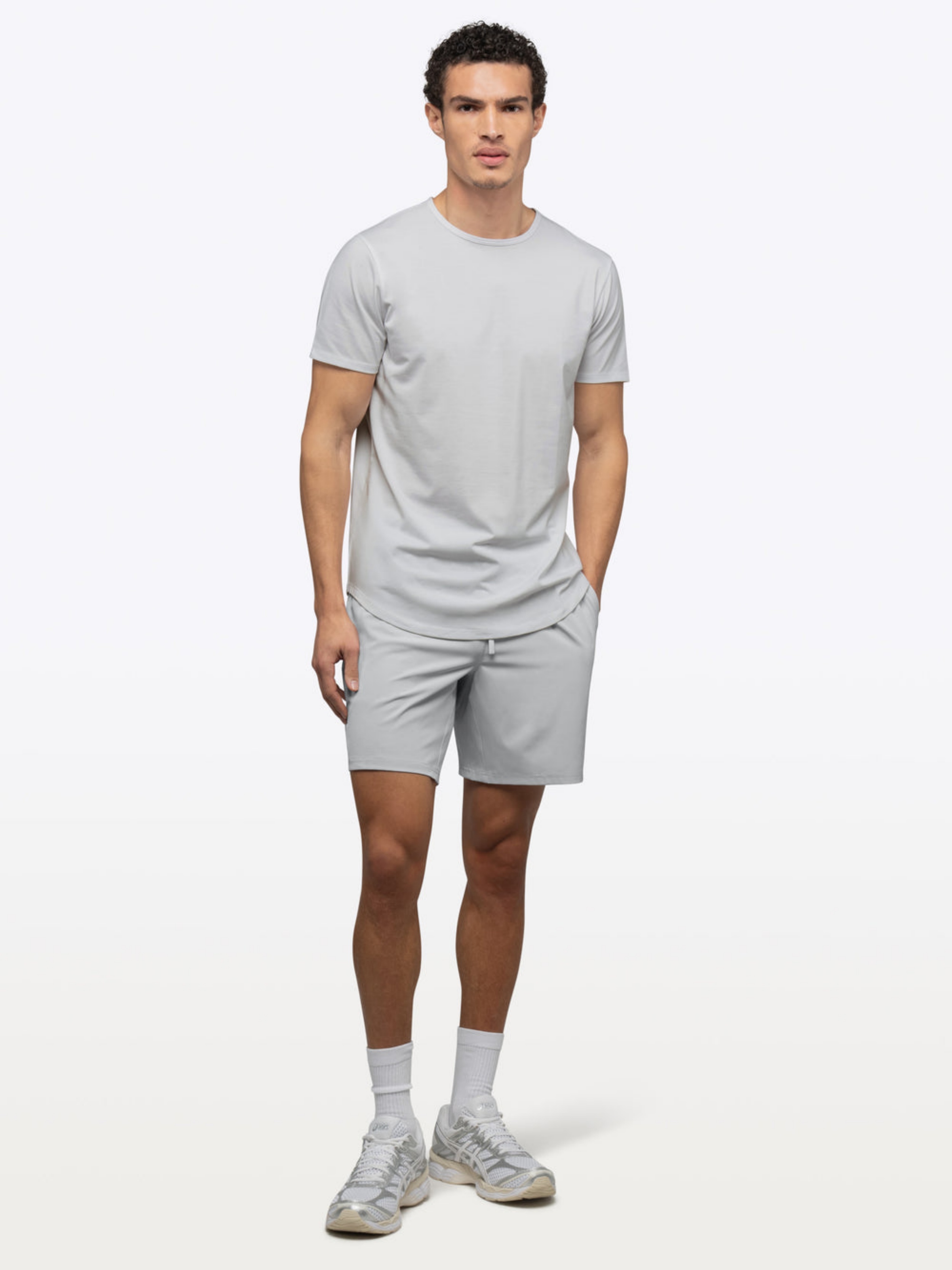 CROSSOVER SHORT UNLINED