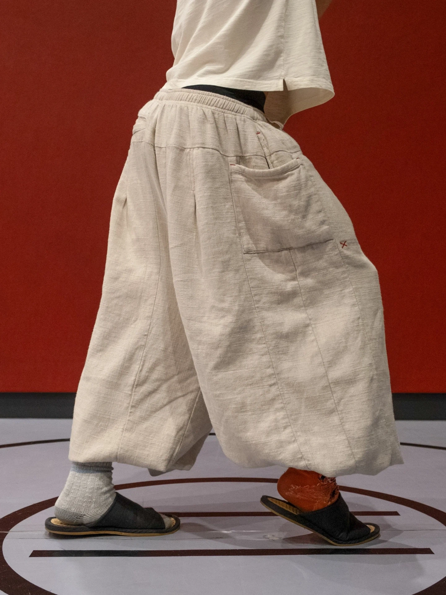 16-PANEL LINEN WIDE PANTS | NATURAL