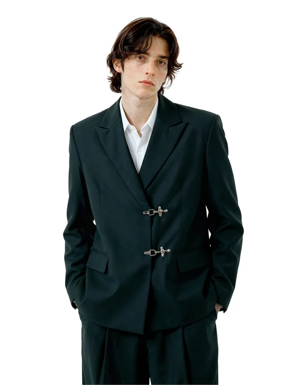THE FIREMAN CLASP SUIT