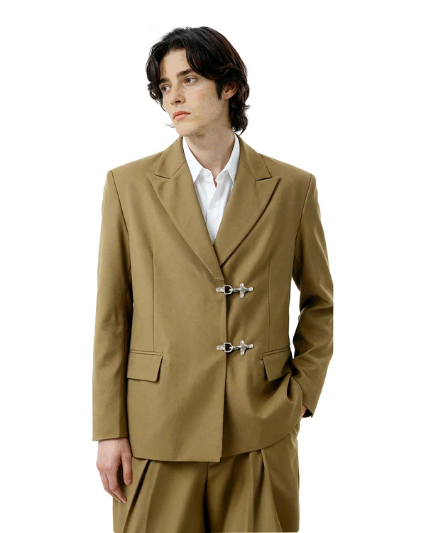 THE FIREMAN CLASP SUIT