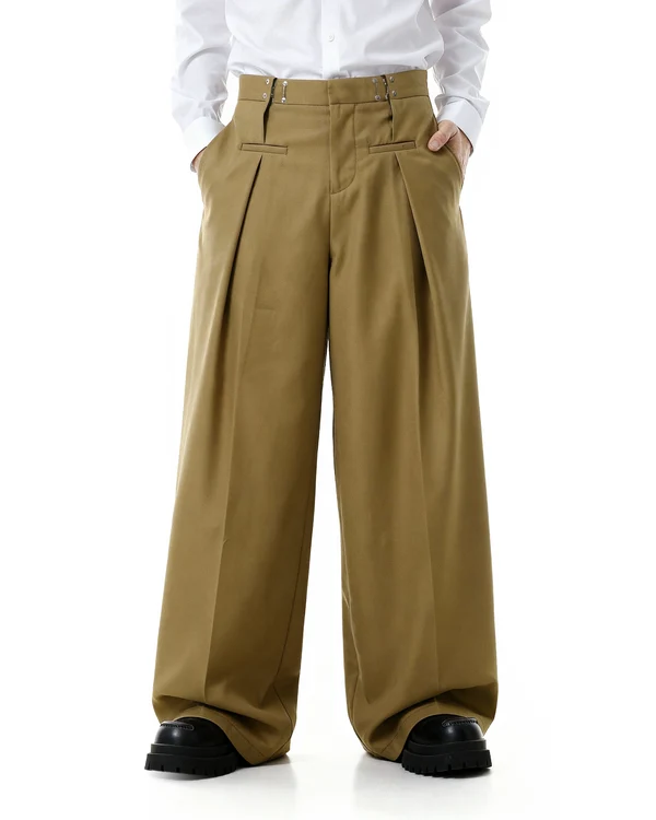 THE FIREMAN CLASP SUIT