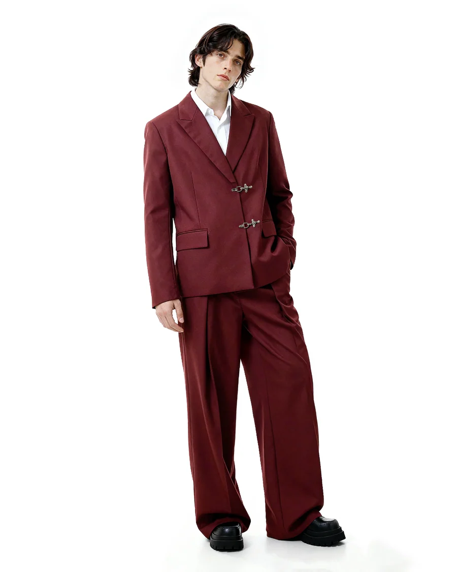 THE FIREMAN CLASP SUIT