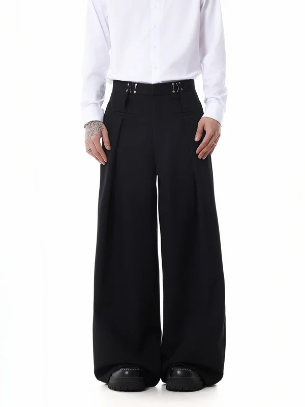 THE FIREMAN CLASP SUIT