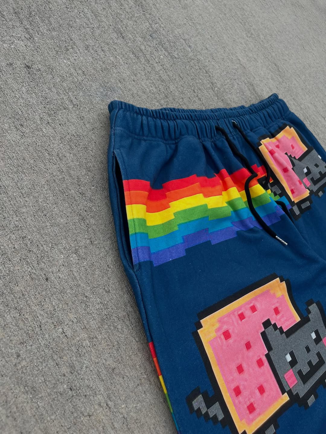 NYAN CAT SWEATS