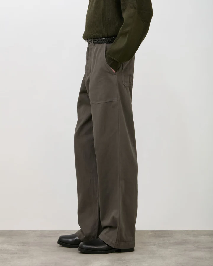 PLEATED TROUSER