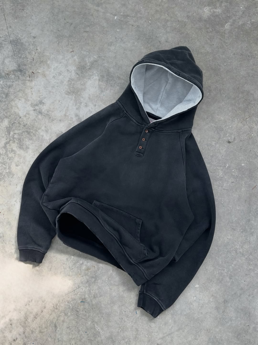 HENLEY HOODIE