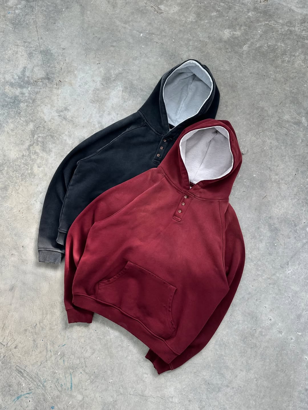 HENLEY HOODIE