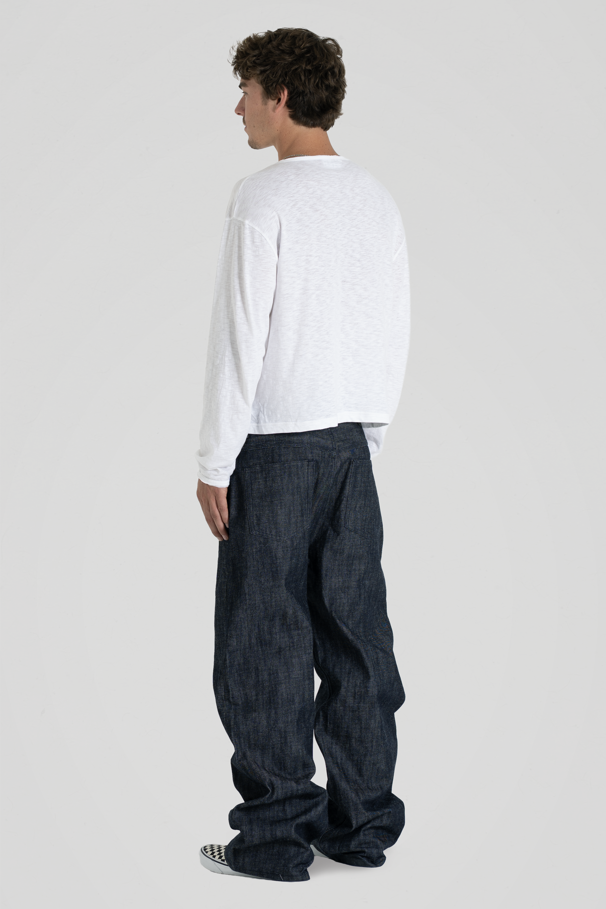 RAW INDIGO SELVEDGE DENIM