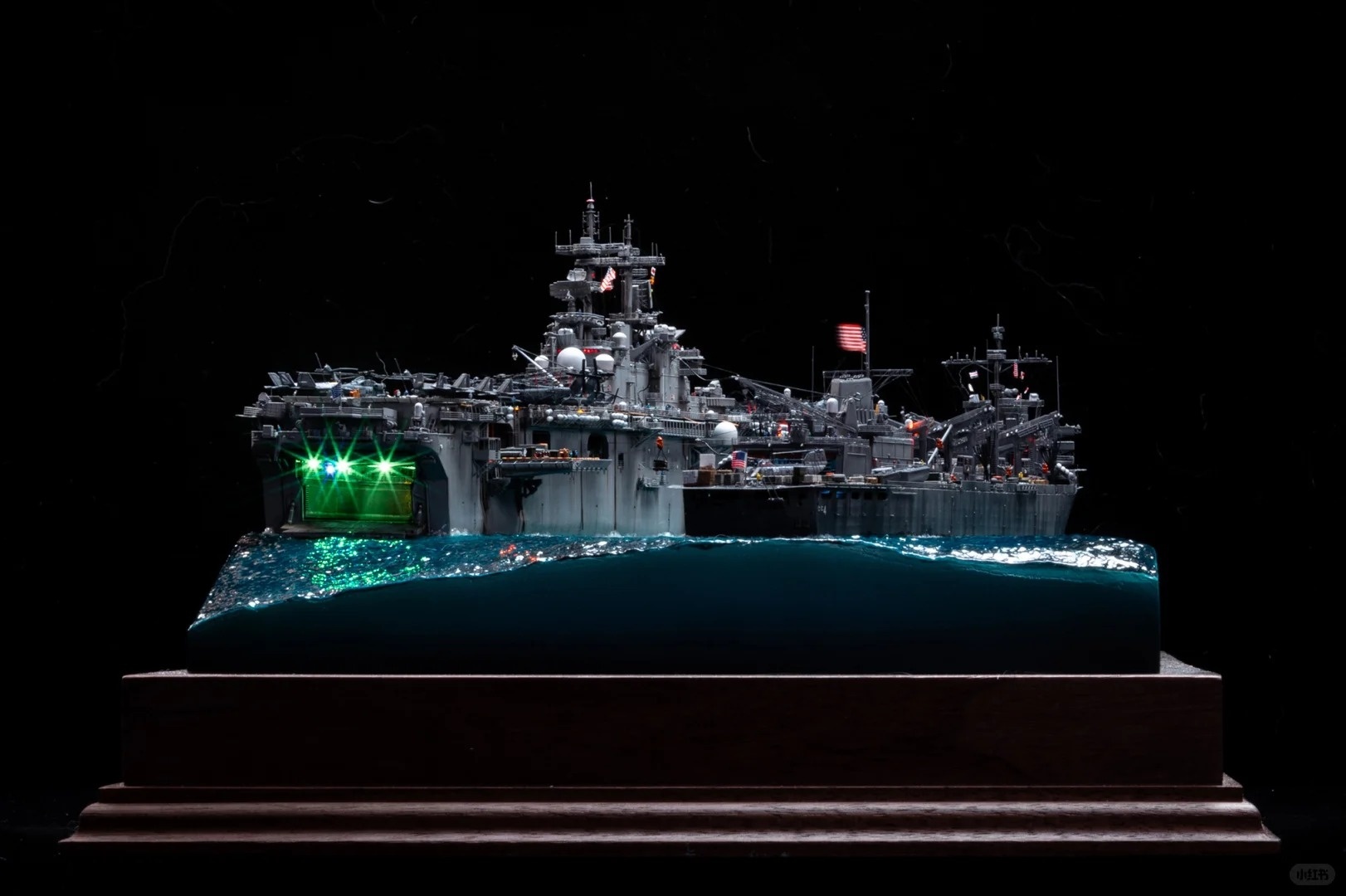1/700 scale miniature scene – LHD1 supply scene