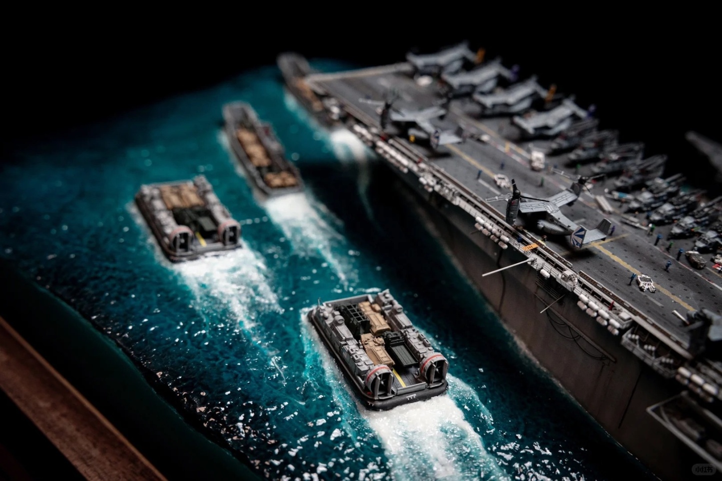 1/700 scale miniature scene – LHD1 supply scene