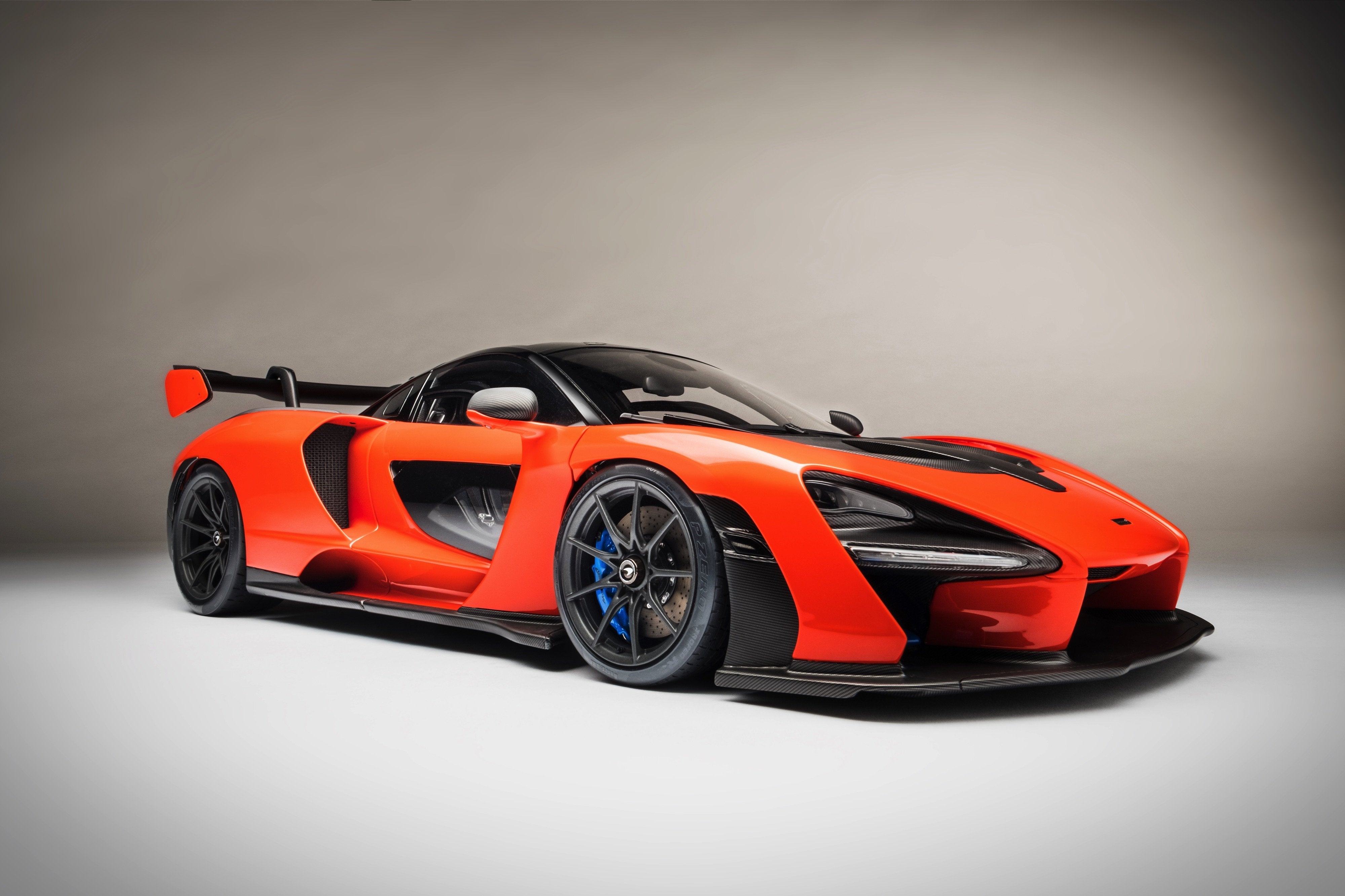 McLaren Senna (2018)