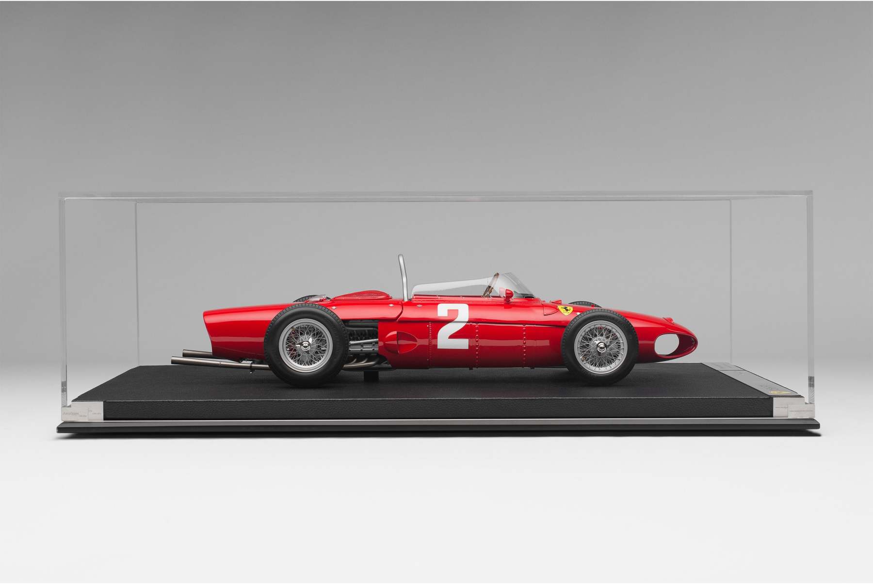 1:32 scale. Ferrari 156 F1 "Sharknose" - 1961 Formula 1 Season