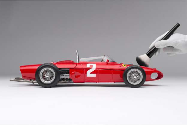 1:32 scale. Ferrari 156 F1 "Sharknose" - 1961 Formula 1 Season