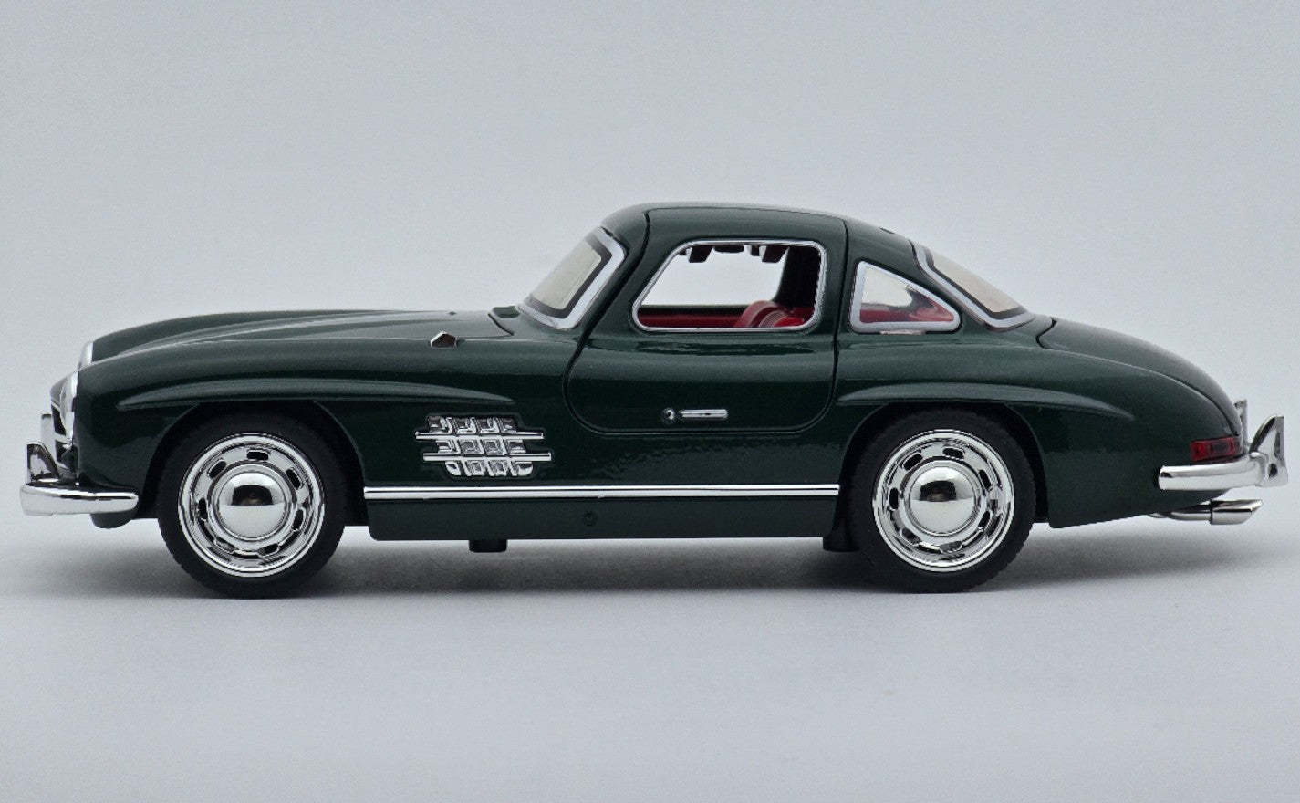 1954 Mercedes-Benz 300SL 1:24  diecast scale model car collectible