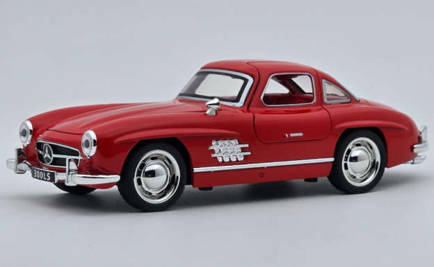 1954 Mercedes-Benz 300SL 1:24  diecast scale model car collectible