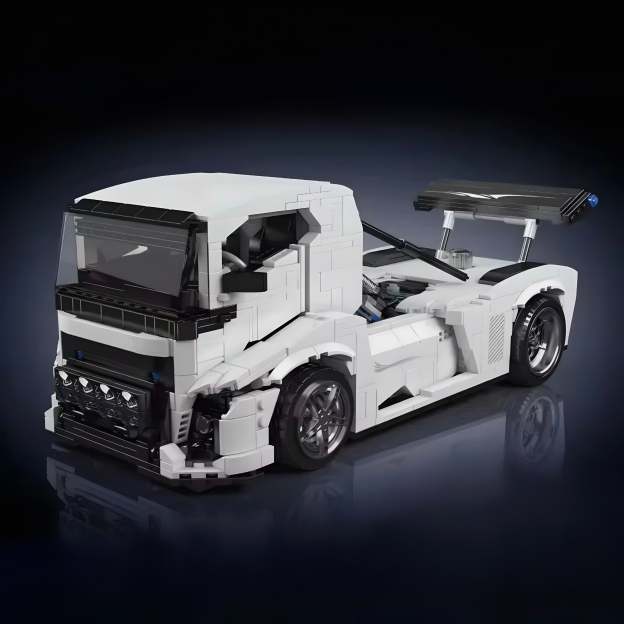 2,400HP "Iron Knight" Truck | 1606pcs