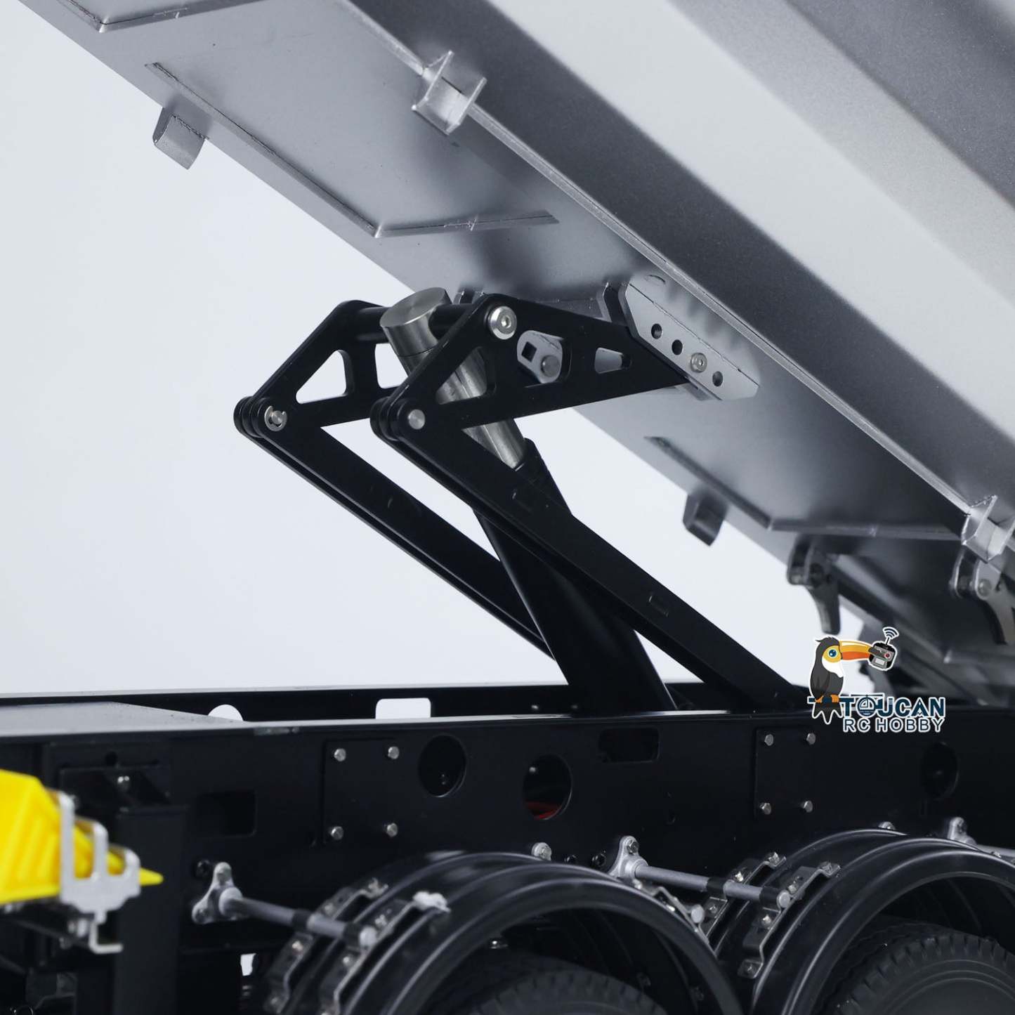 1/14 SCALE 4X4 RC TRACTOR TRUCK