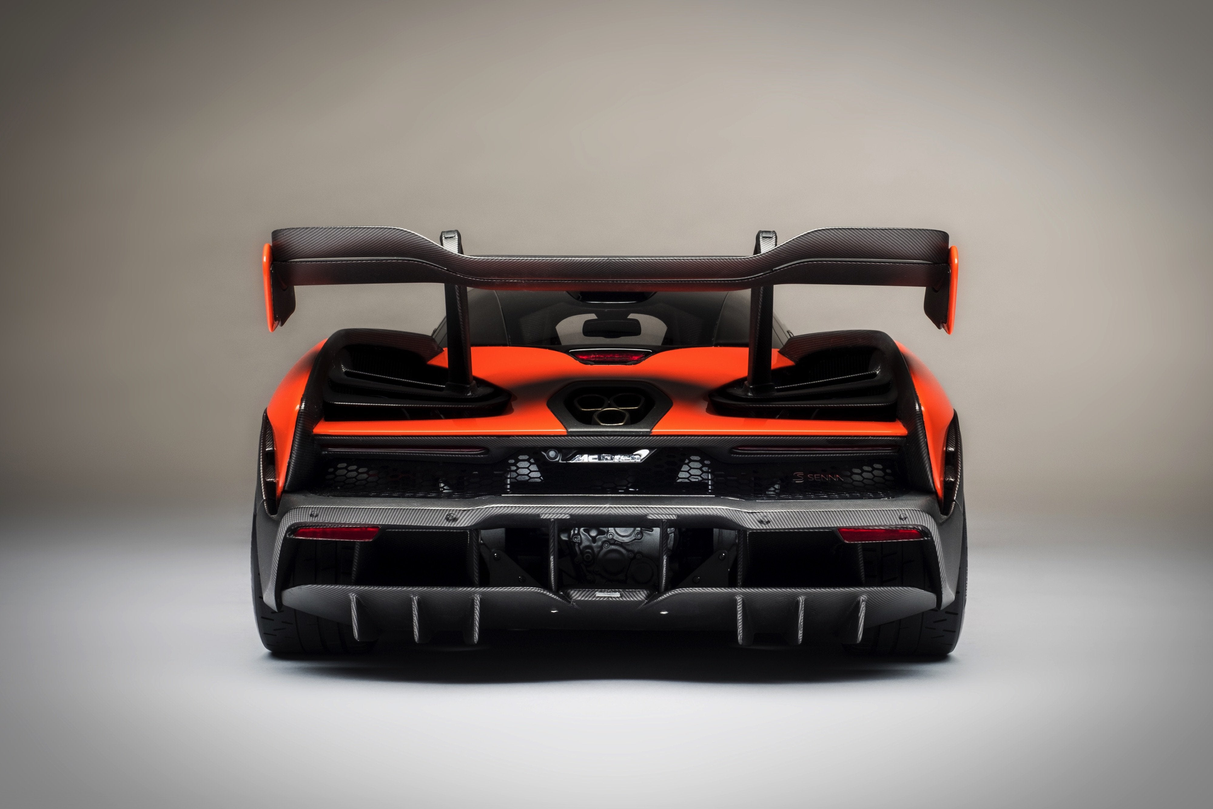 McLaren Senna (2018)